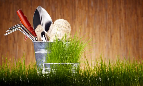 Tidy garden borders and waste collection in Tower Hill